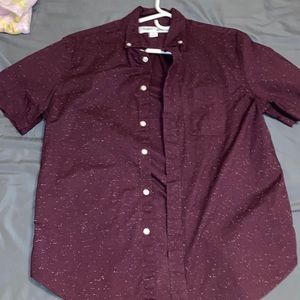 Old Navy Men’s Maroon Button Down